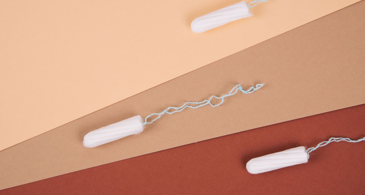Non-applicator tampons on a tipping point line