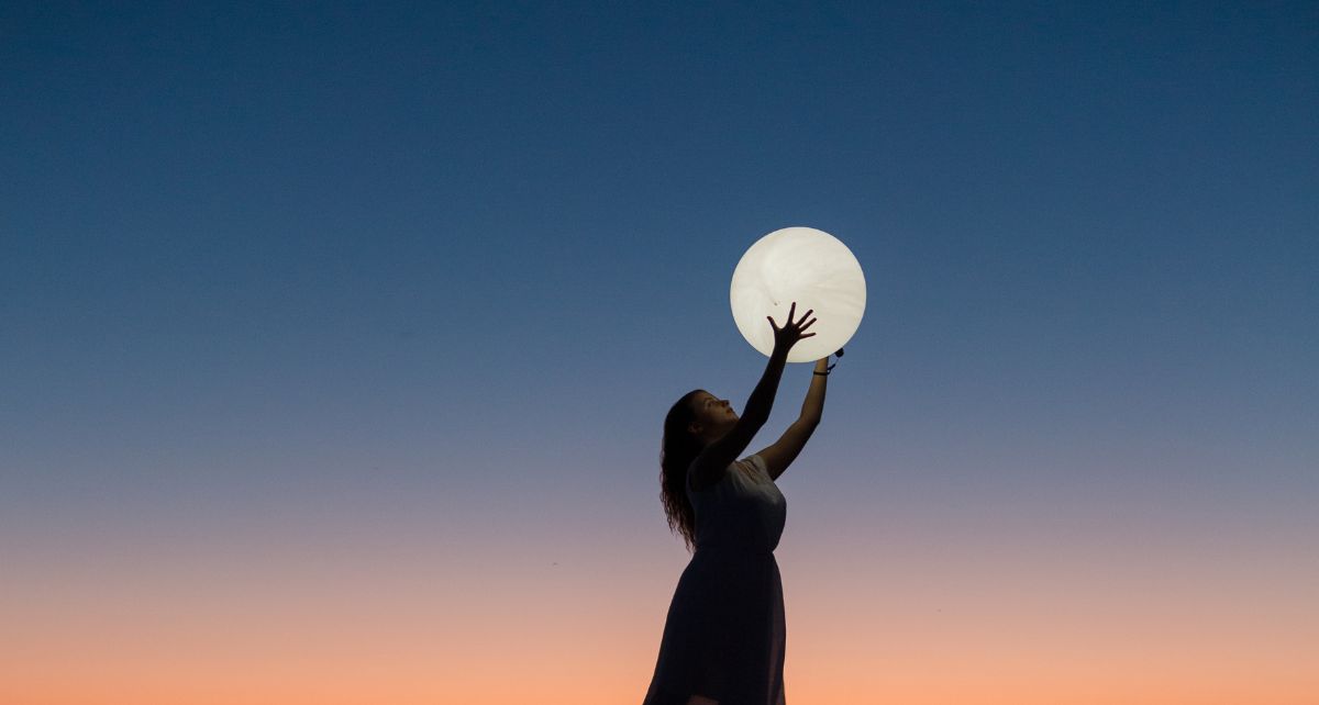 The Lunar Effect: How the Moon Affects Your Period